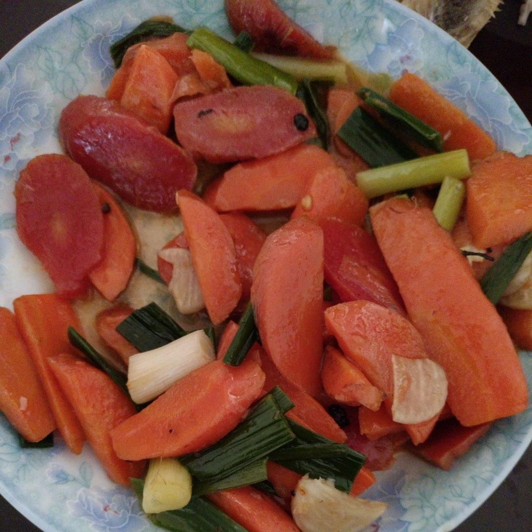 青蒜苗炒胡萝卜