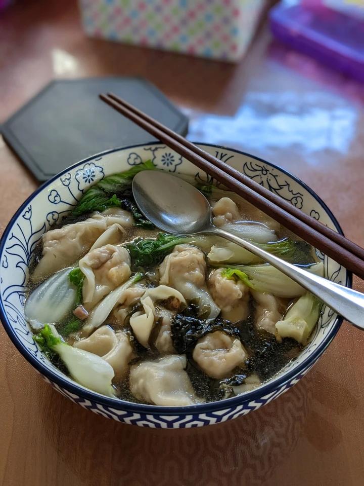 鲜肉虾仁玉米馄饨