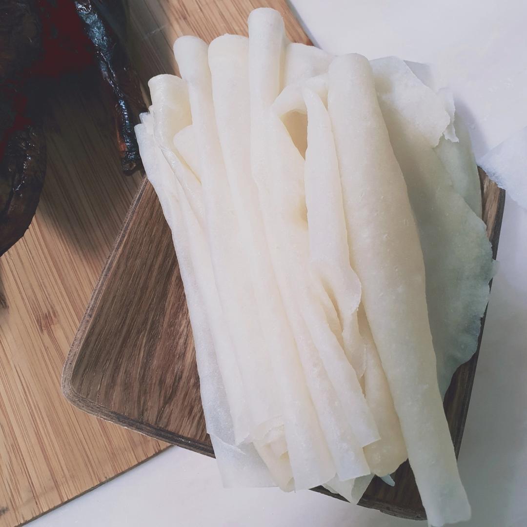 【桥桥妈】春饼皮/春卷皮/烤鸭饼 薄如蝉翼 丝般柔滑 懒人做法