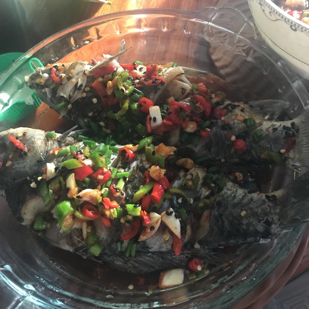 凉拌鲫鱼
