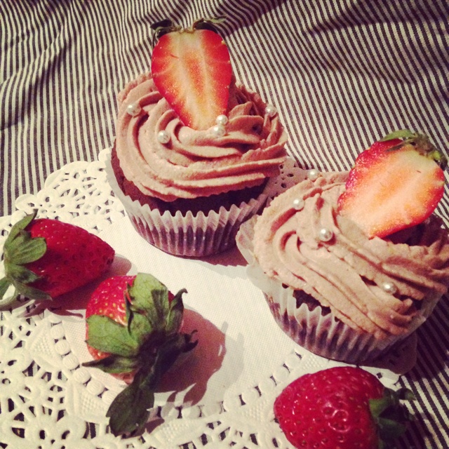 杯子草莓蛋糕cupcake