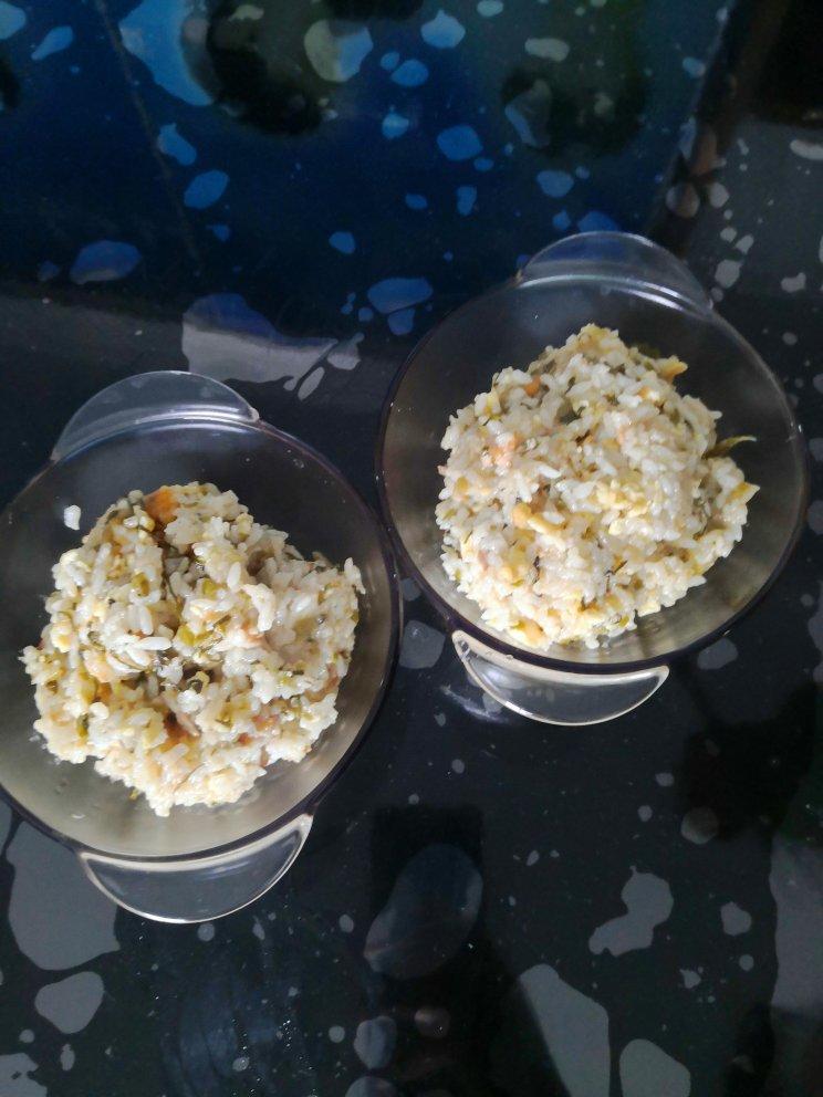 绝味雪菜肉丝炒饭