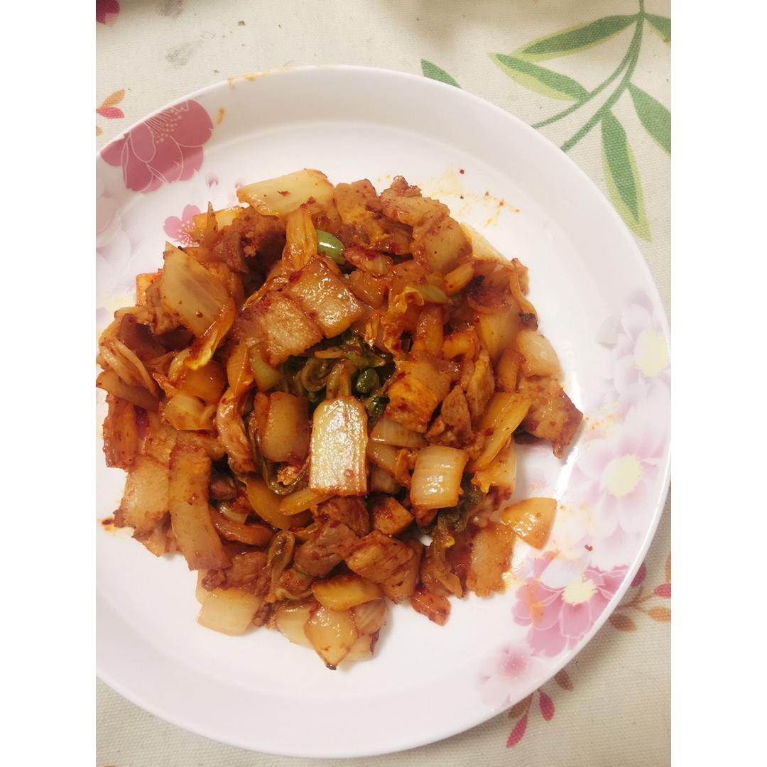 辣白菜炒五花肉