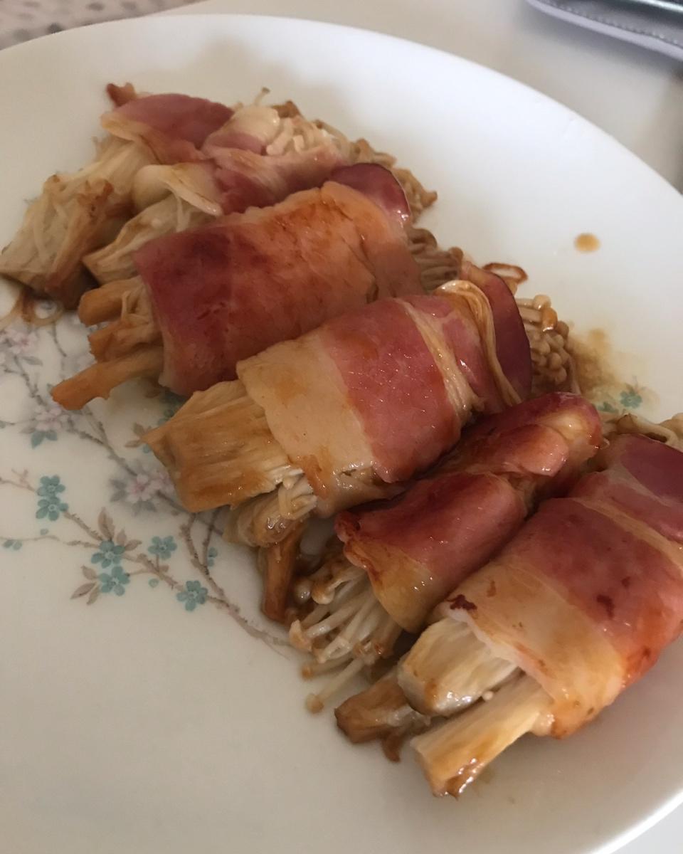【金针菇培根卷】