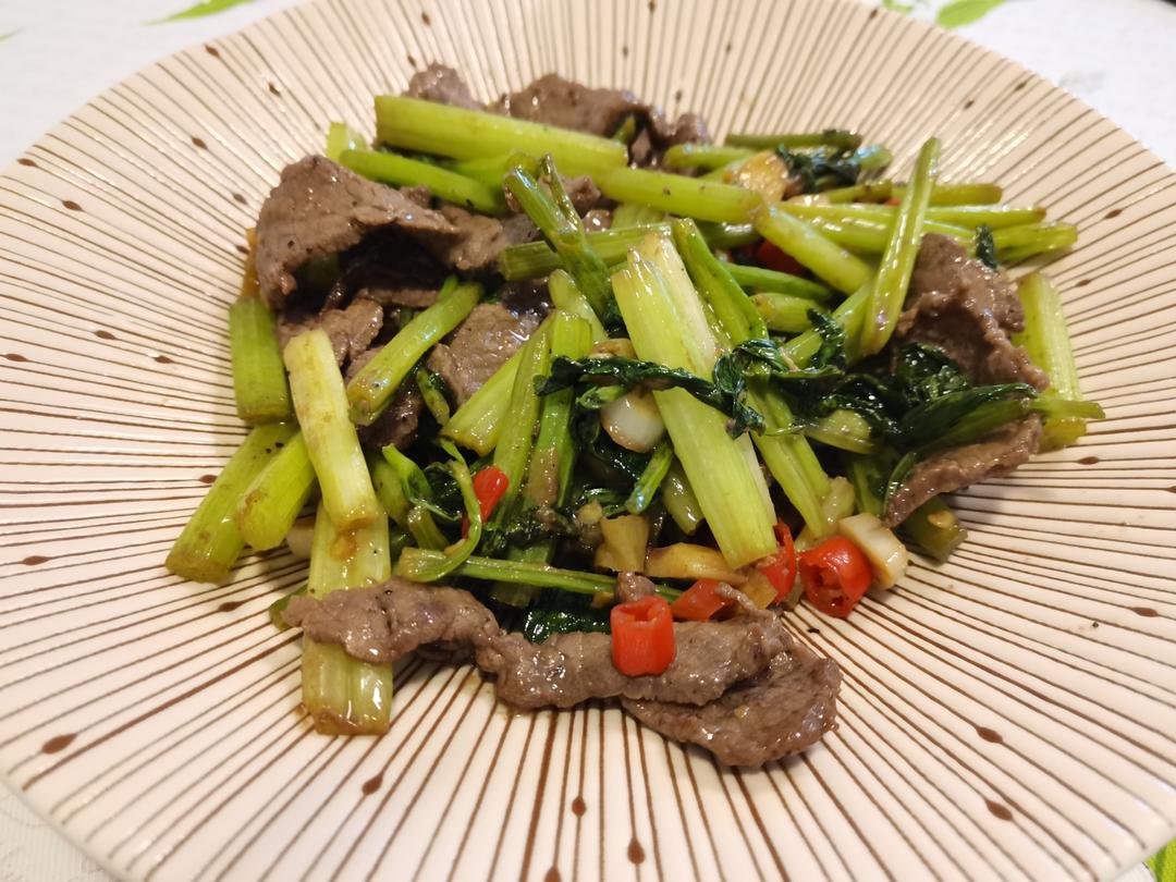 小炒牛肉（肉嫩味香）