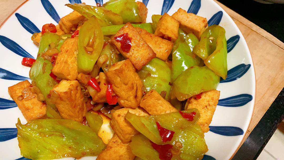 青椒煎豆腐