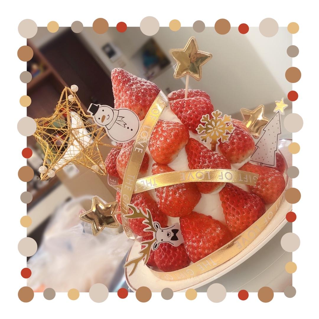 圣诞节经典草莓塔蛋糕