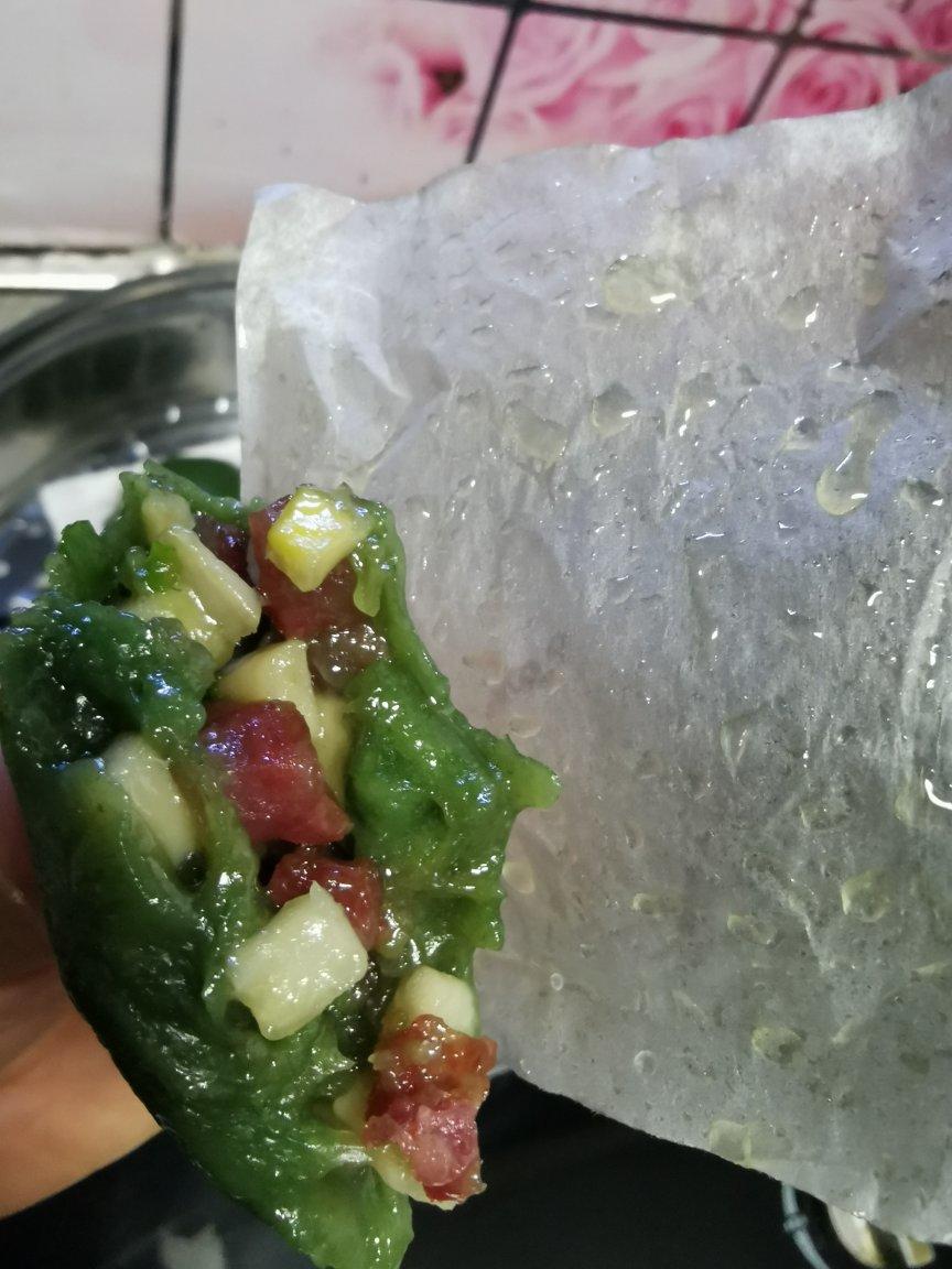 黑芝麻花生青团 Green Rice Cake