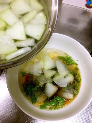 消暑除湿的酸辣冬瓜汤的做法 步骤5