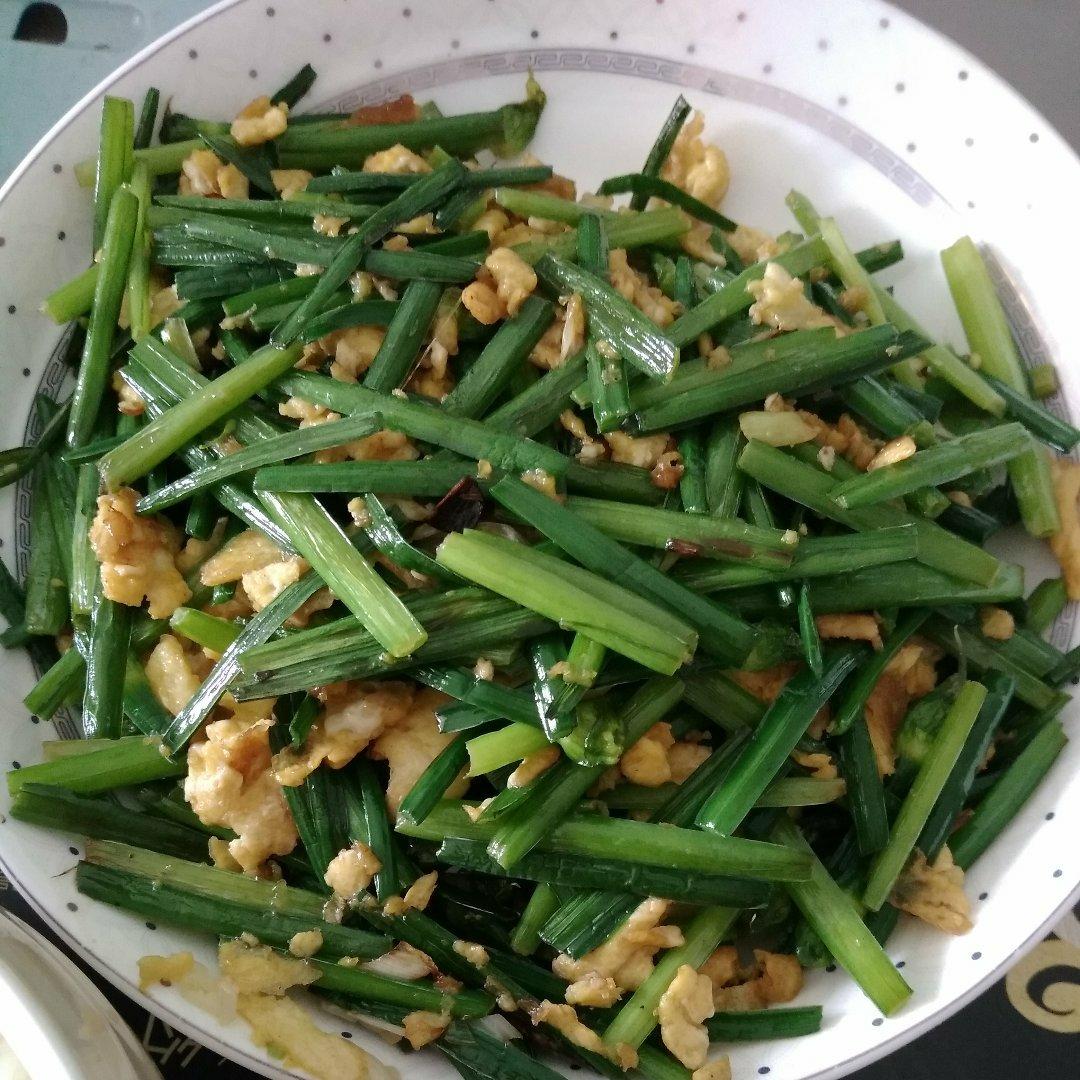 韭苔炒鸡蛋