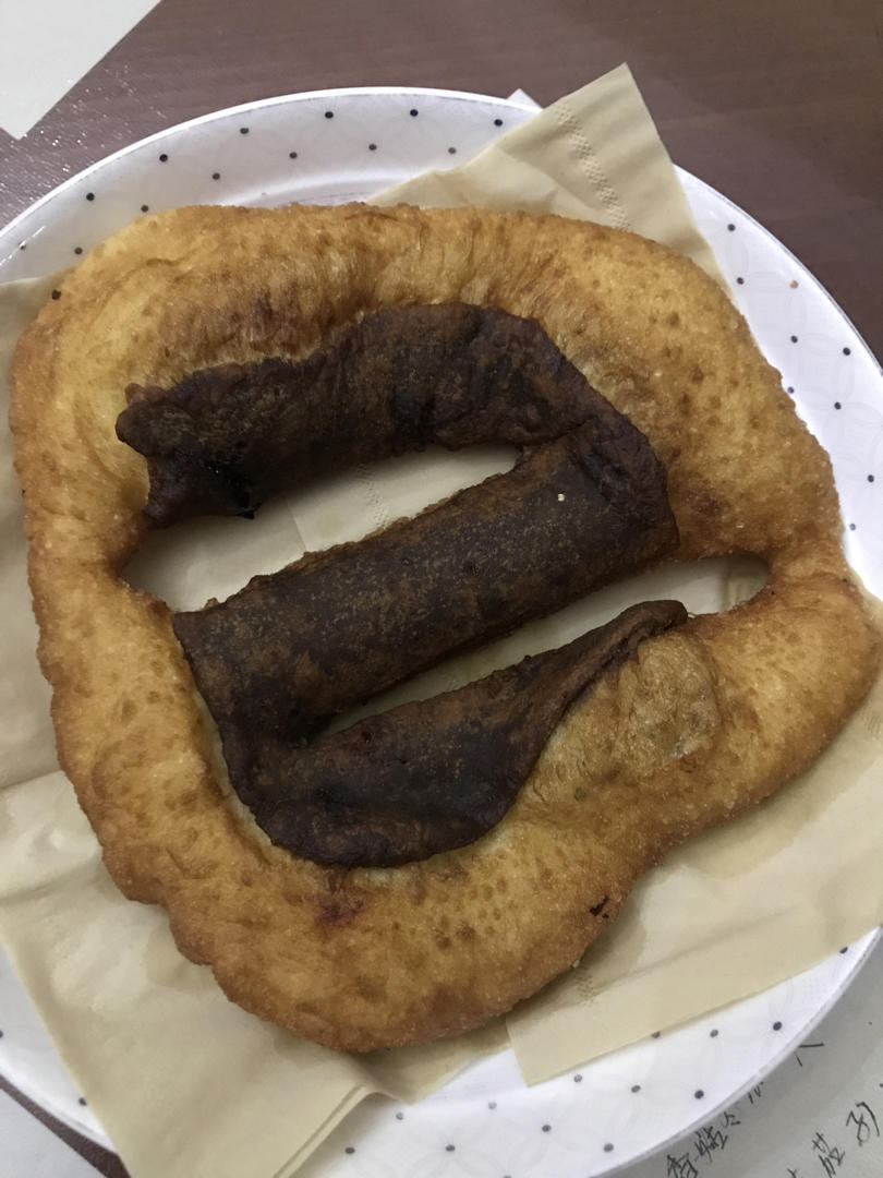 早上只用10分钟就做好的懒人版炸油饼（附送糖油饼和面方法）