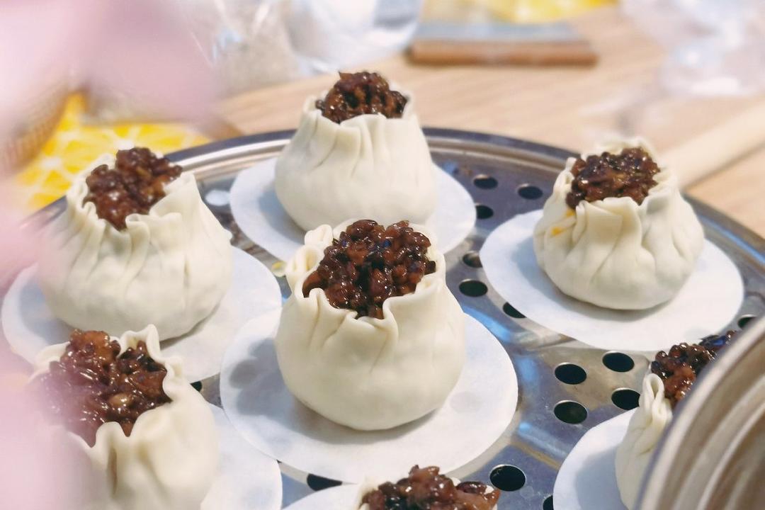 黑糯米腊味咸蛋黄烧卖（烧卖皮制作）