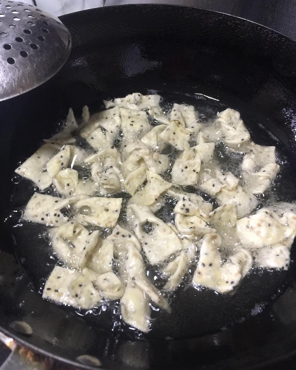 过年零嘴～炸麻叶