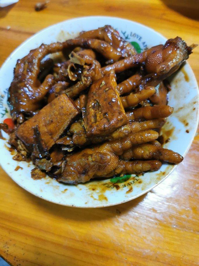 “销魂”卤鸡爪