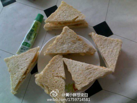 鸡蛋三明治