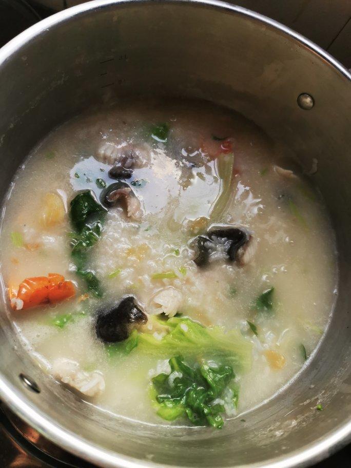 生菜鱼片粥