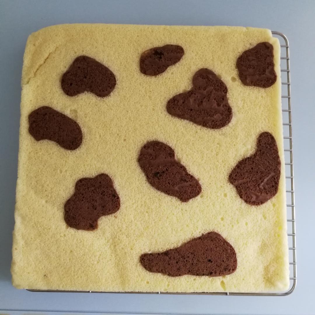 奶牛蛋糕卷+长颈鹿蛋糕卷