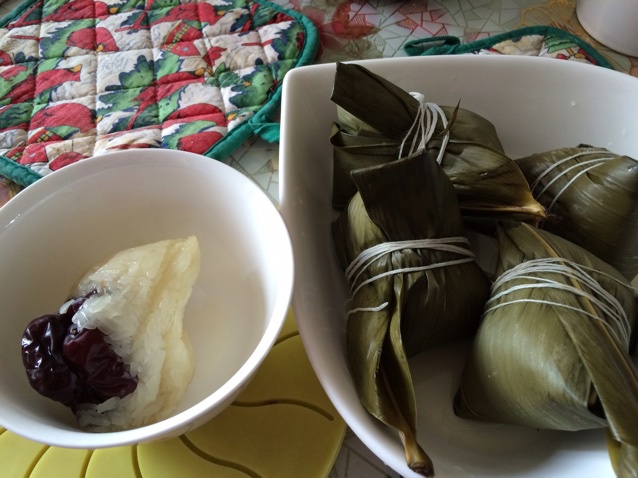 详细步骤包粽子（四角粽）