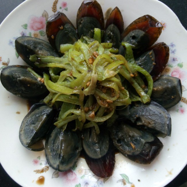 烧椒皮蛋