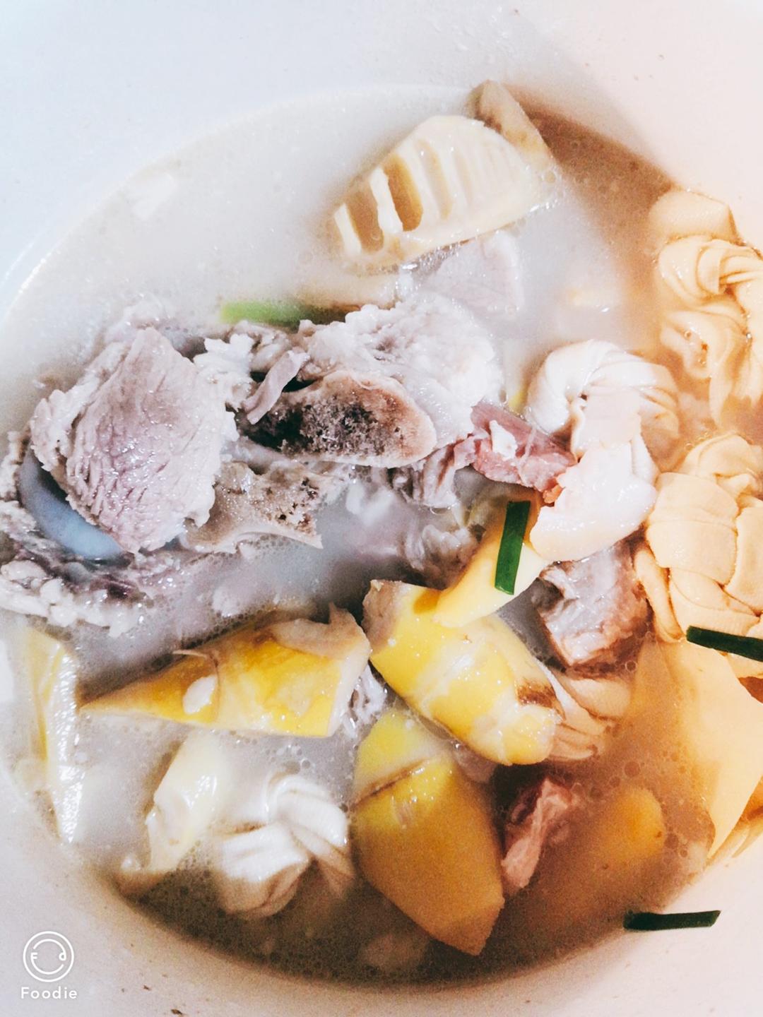 一碗春日里的腌笃鲜