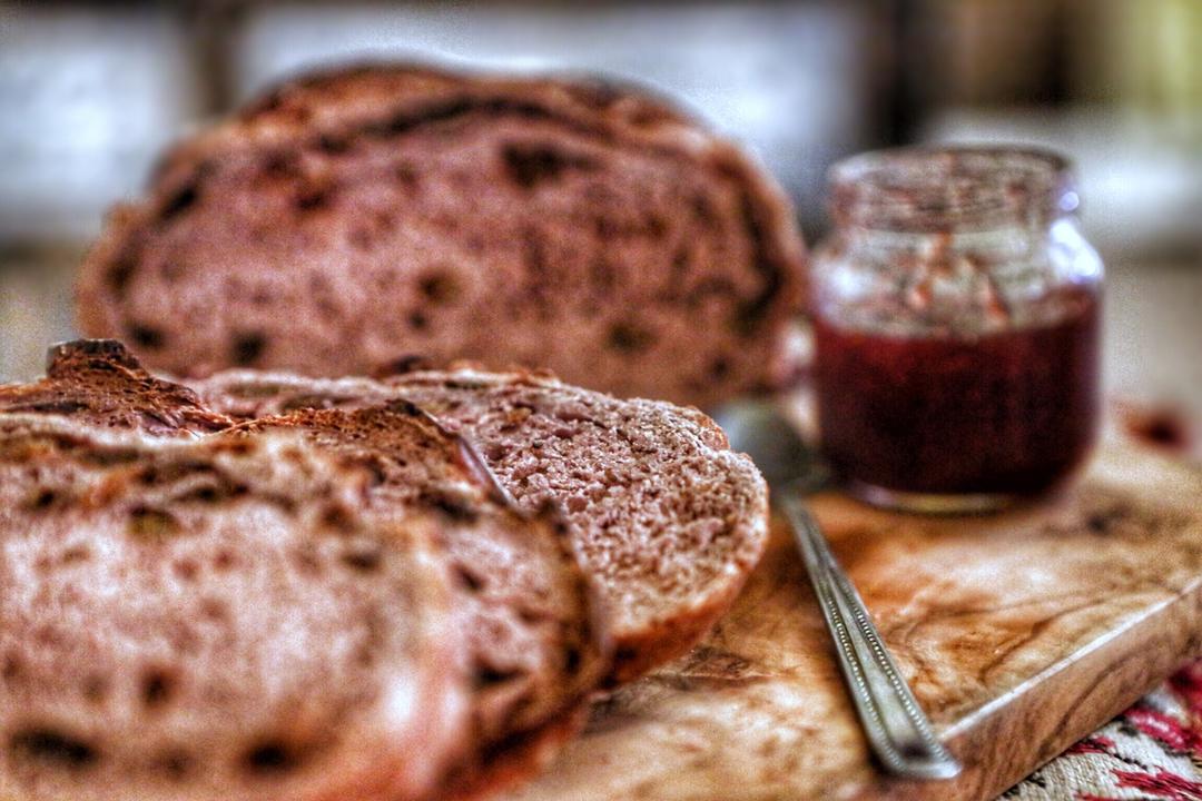 回味悠长的红酒果干面包