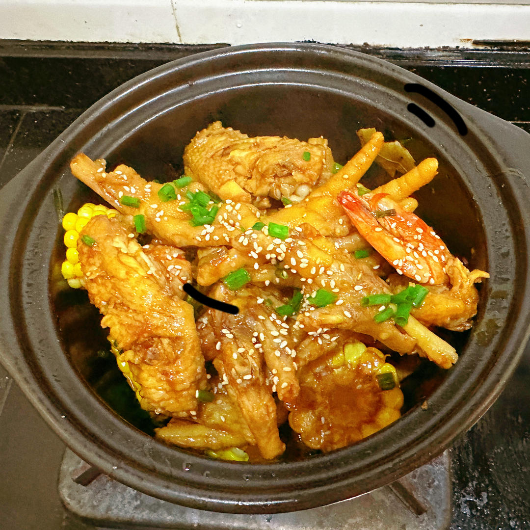 超好吃下饭的鸡翅鸡爪煲～
