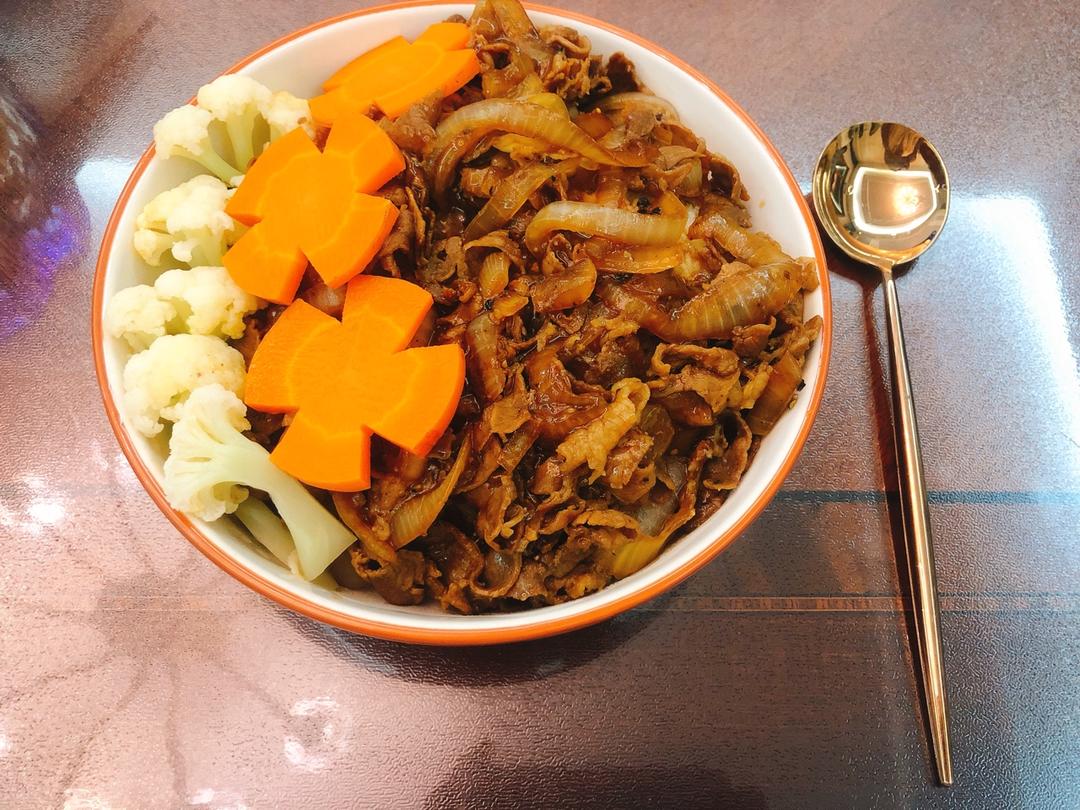 肥牛饭 比吉野家还好吃
