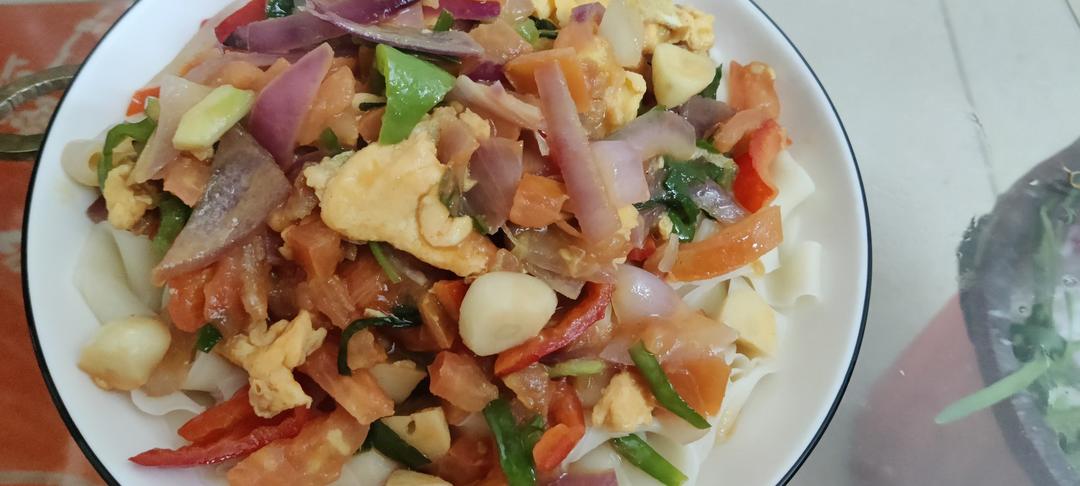 西红柿鸡蛋盖浇面