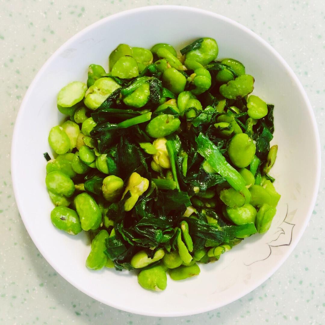 韭菜炒蚕豆