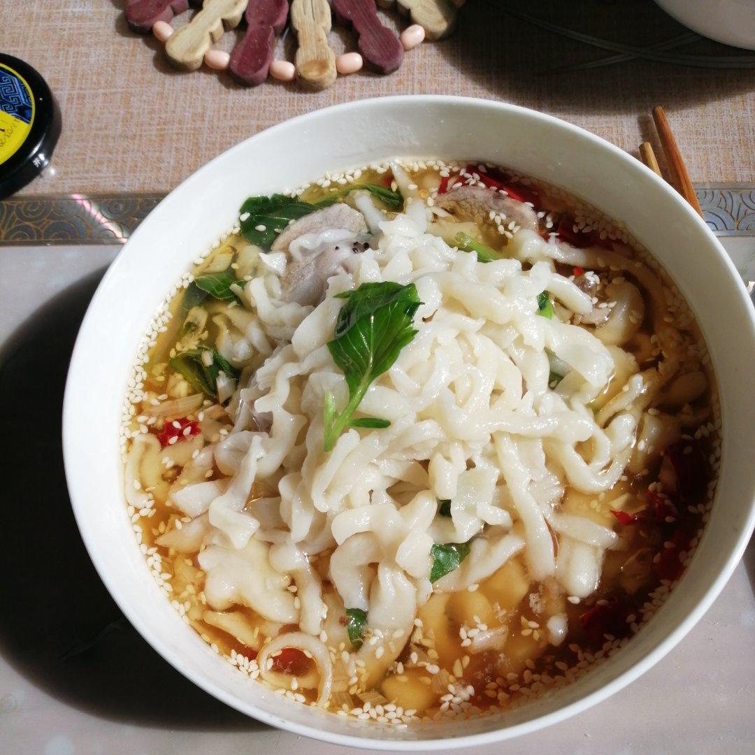 十分钟搞定的酸汤面（热汤面）