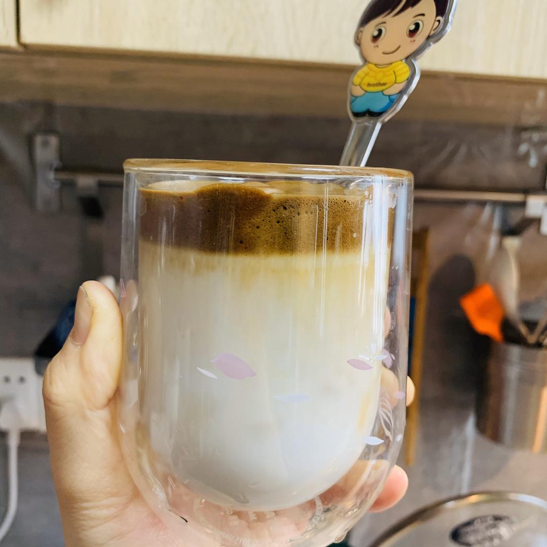 风靡当下的泡沫咖啡