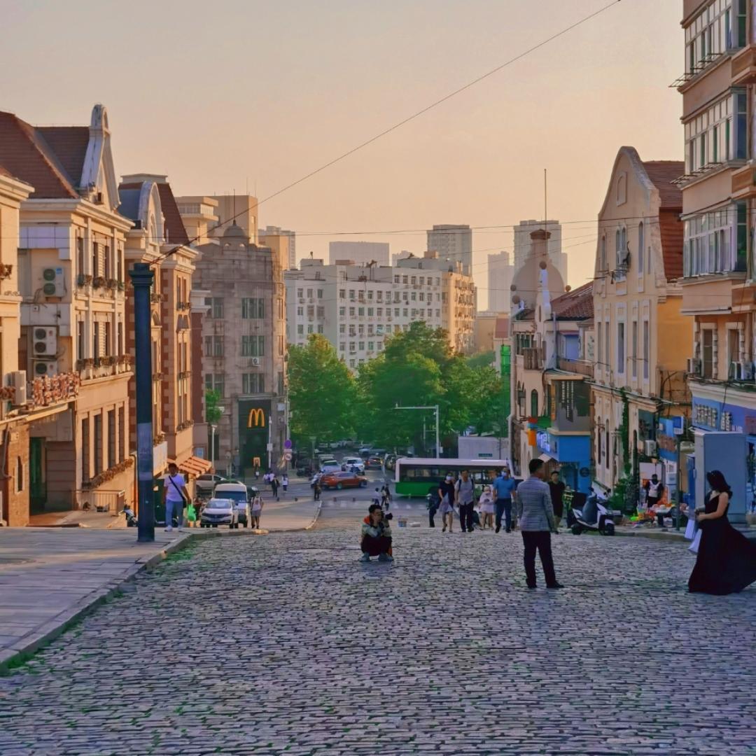 一位胃口极好的村民