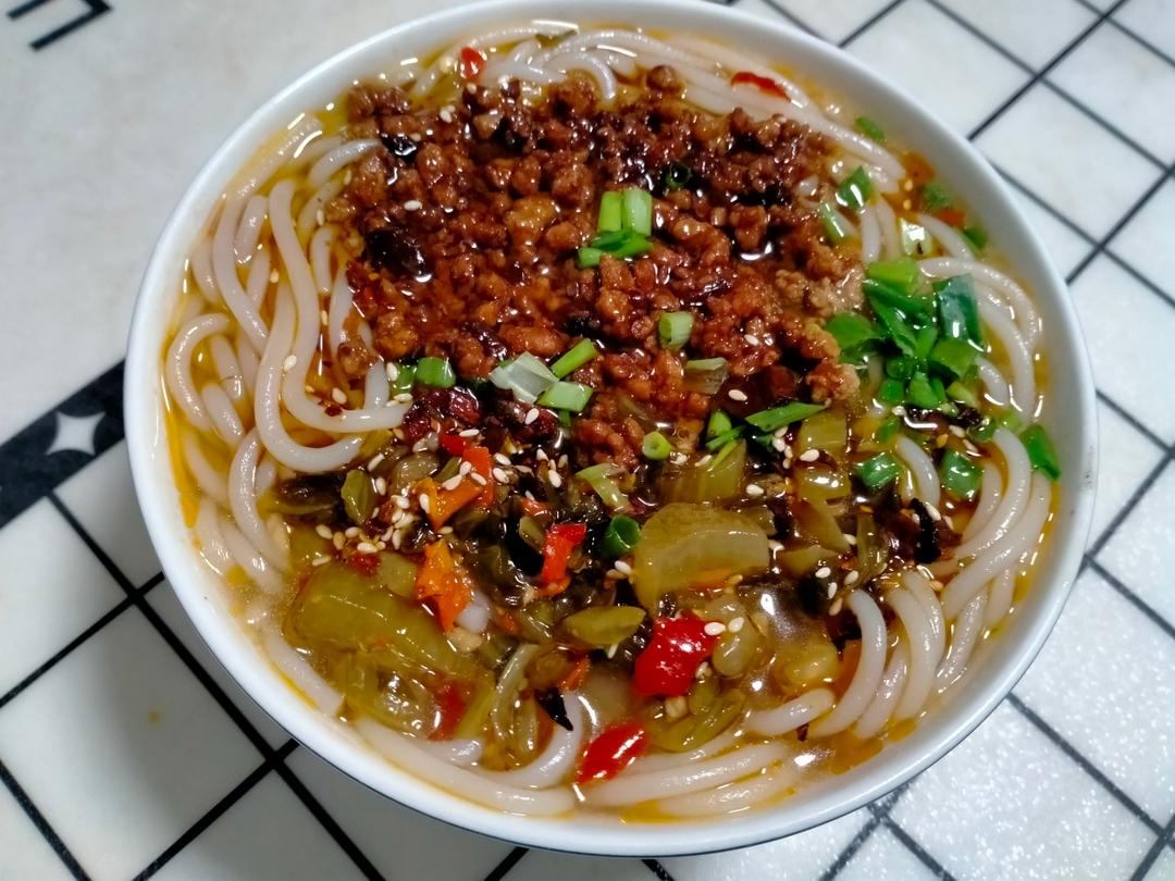 砂锅米线