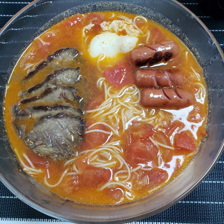 番茄鸡蛋热汤面