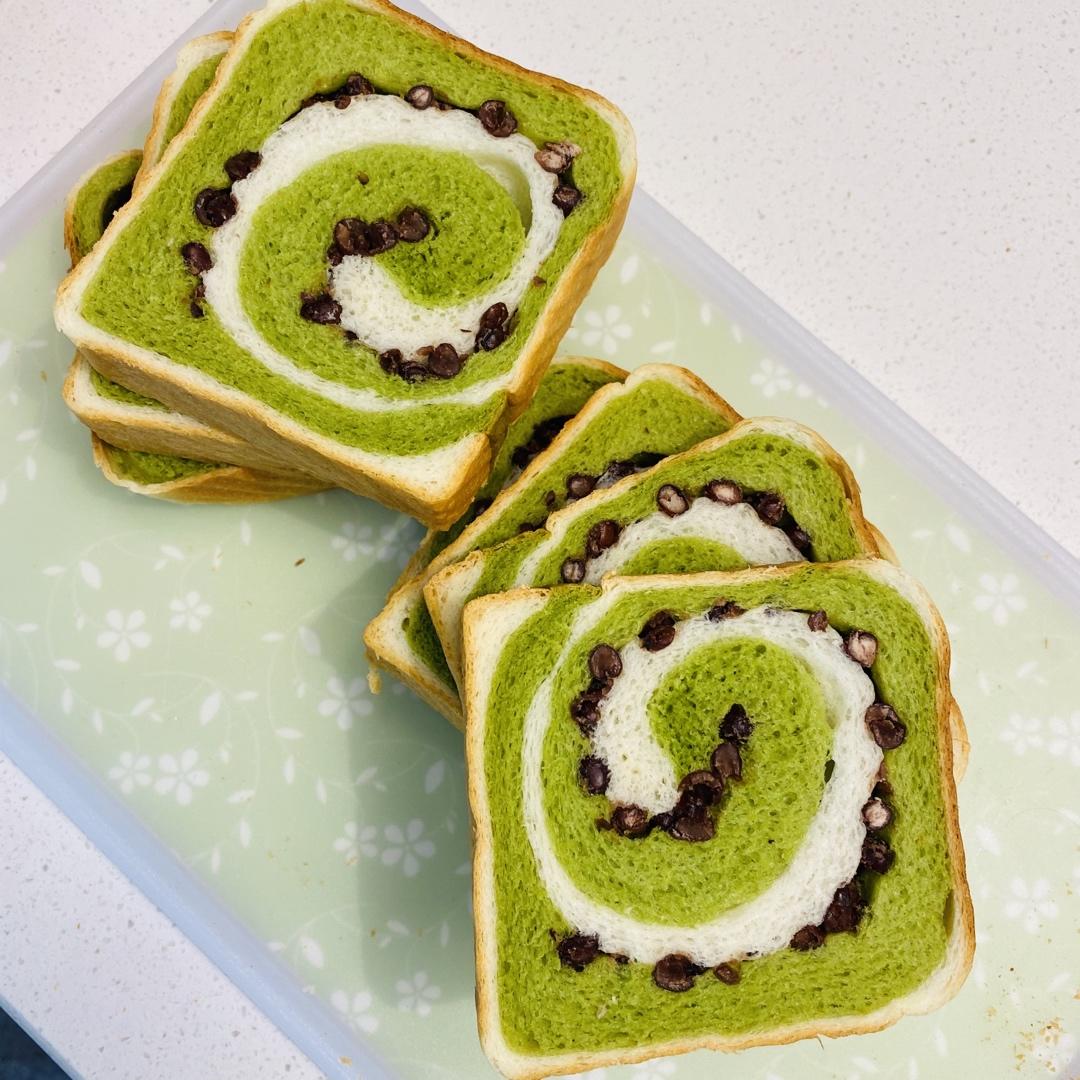 Sara吐司系列五：高颜值抹茶蜜豆双色吐司