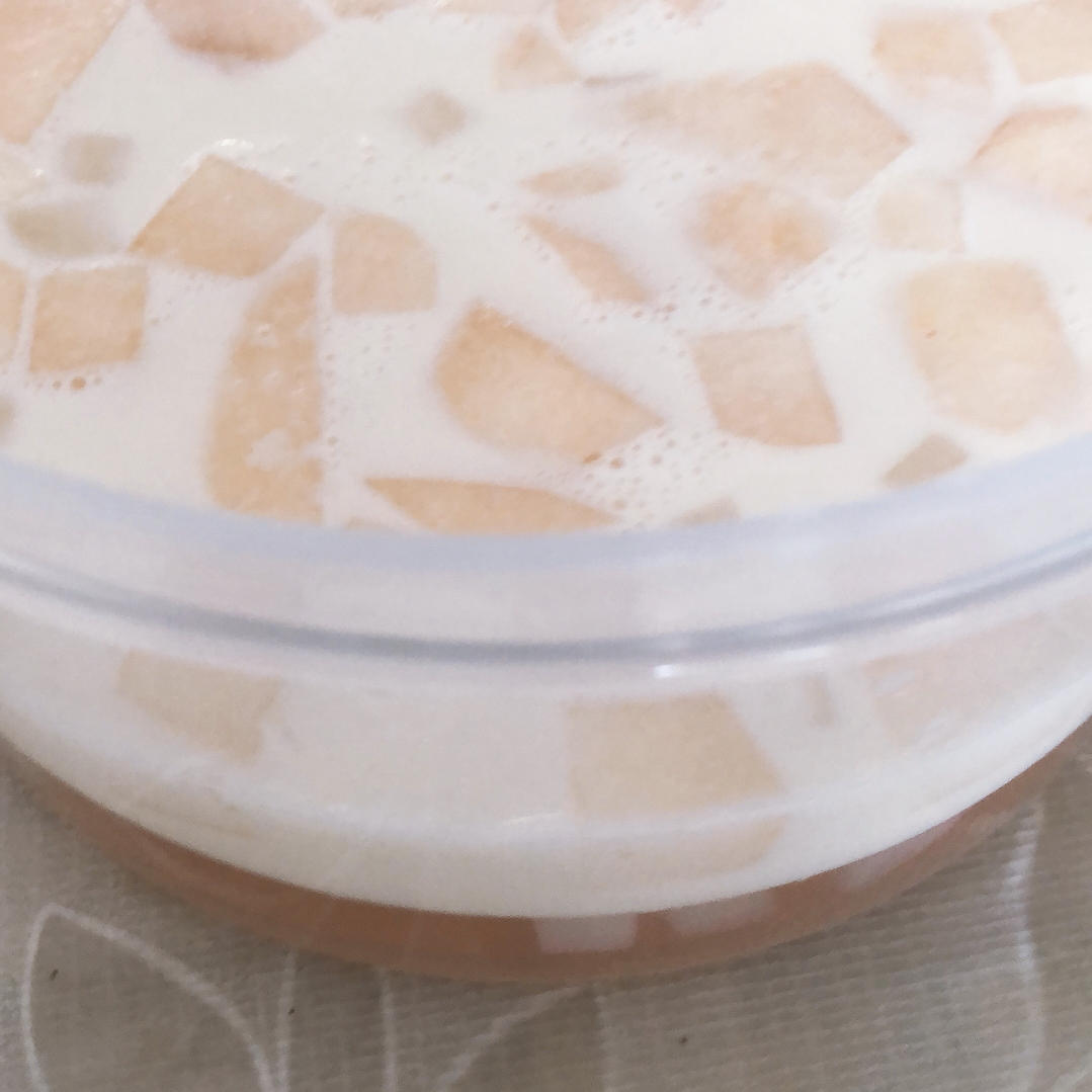 桃子牛奶冻