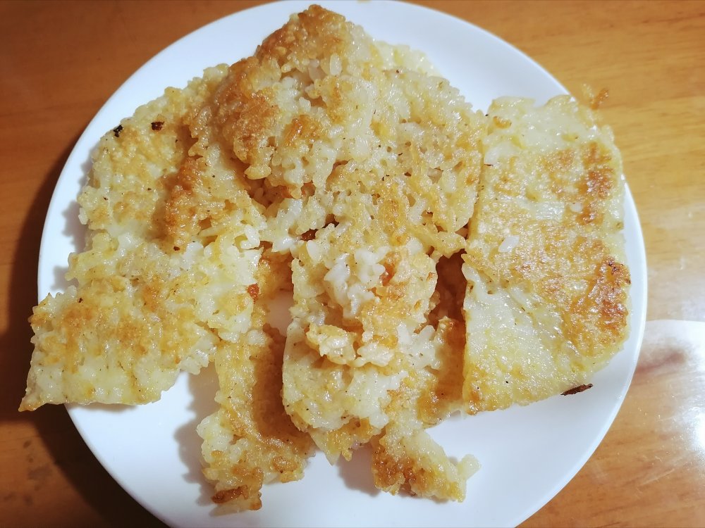 自制剩米饭锅巴（电饼铛版）