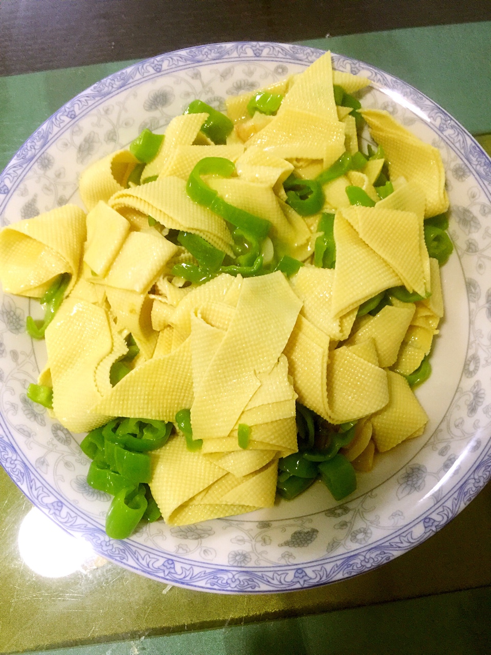 尖椒炒干豆腐