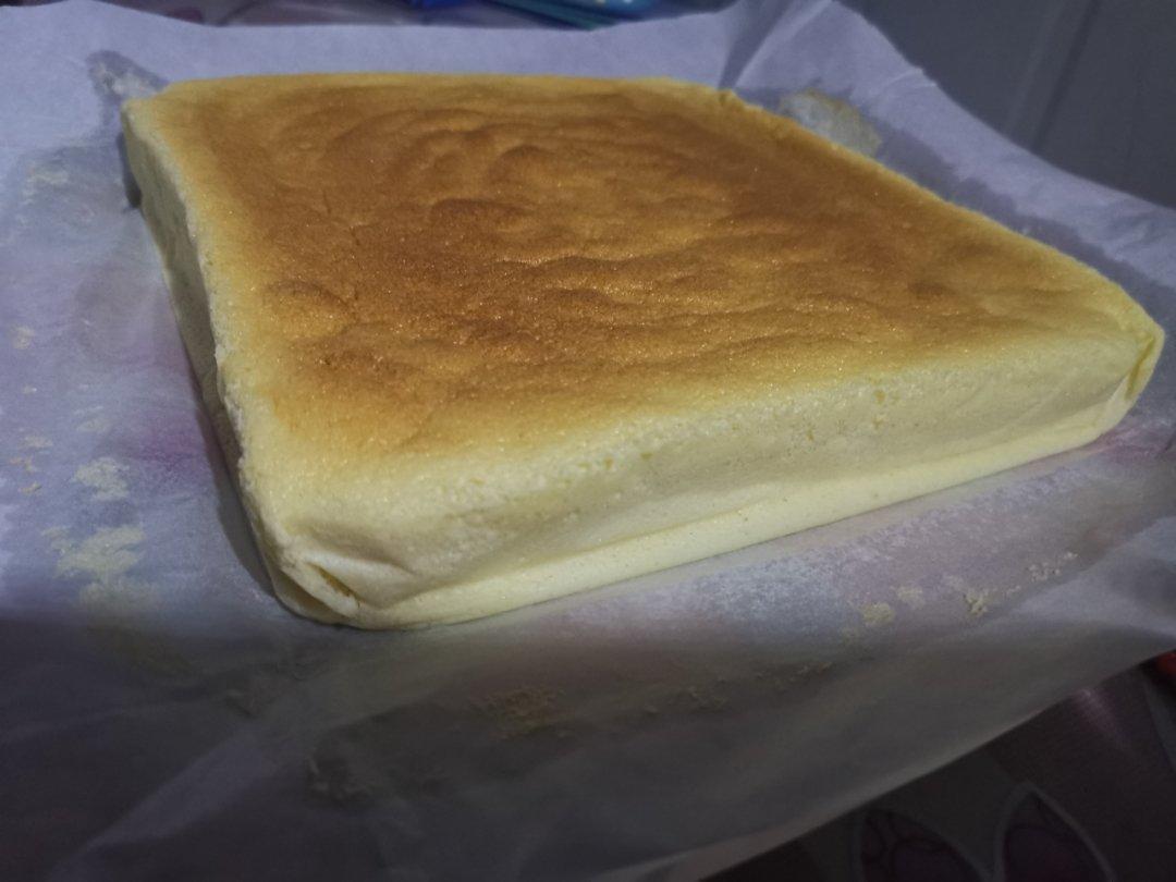 不开裂不回缩不掉皮的酸奶水浴法蛋糕