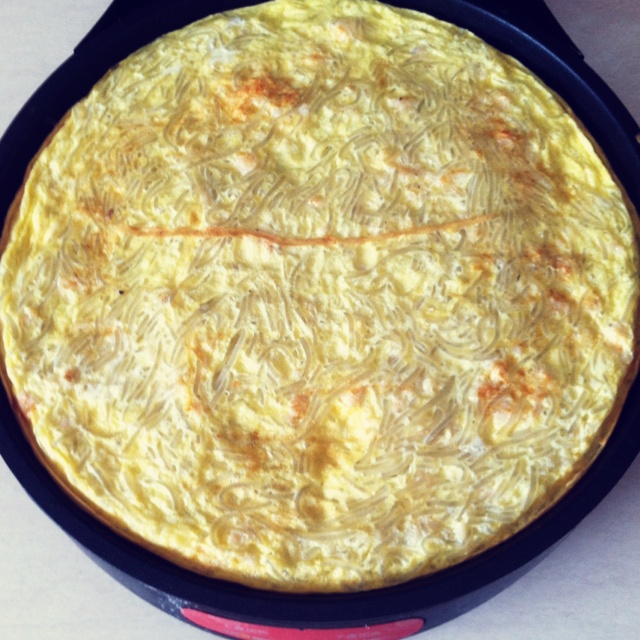 宝贝小兔子做的鸡蛋粉丝煎