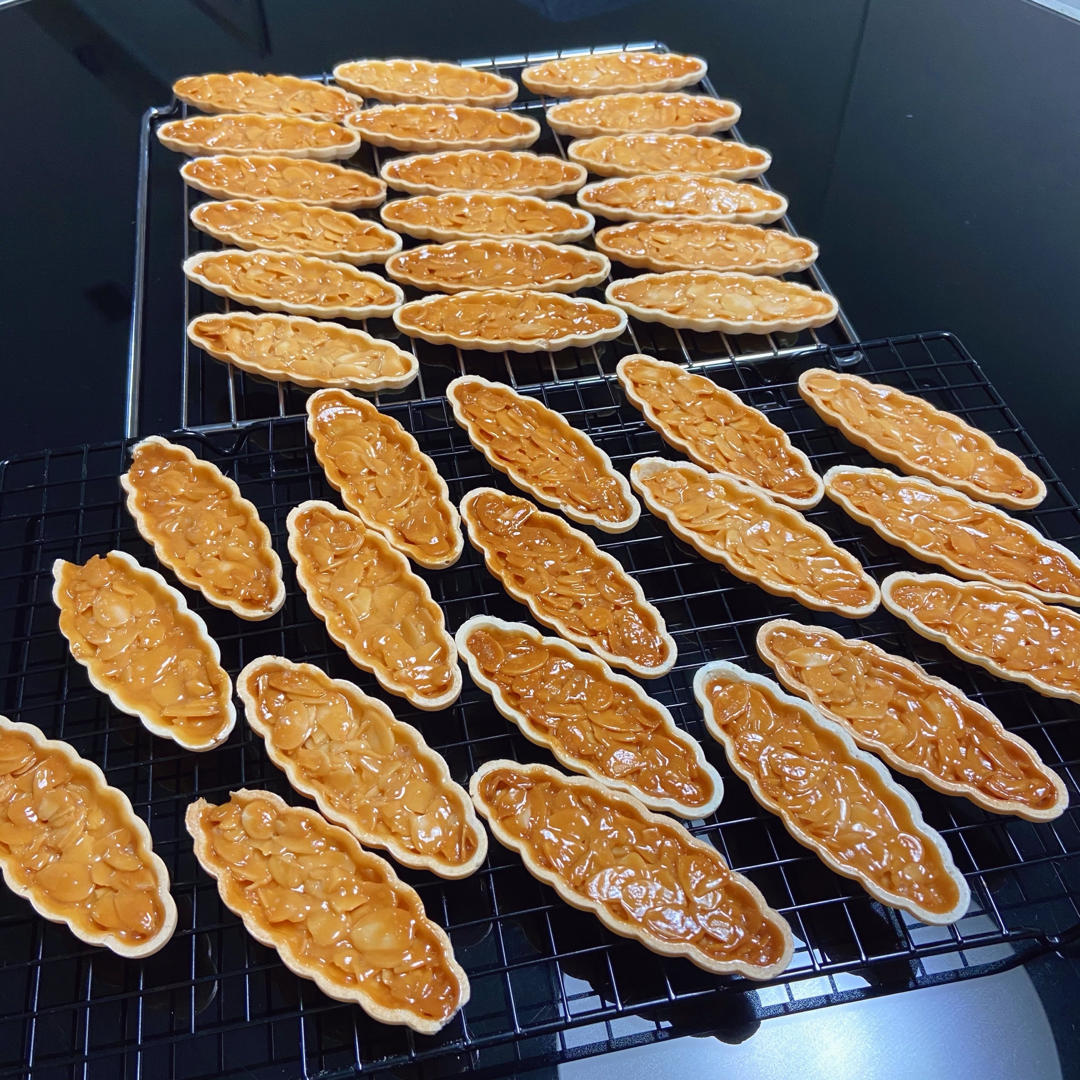 新年零食～焦糖杏仁糯米船