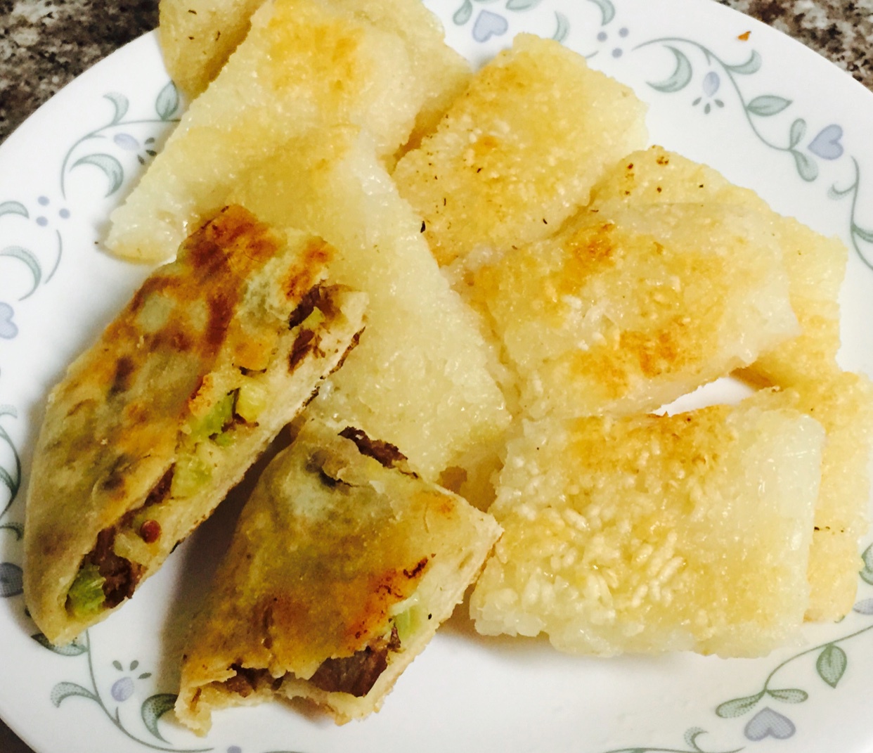 糯米糍粑---江南人叫它糍饭糕！