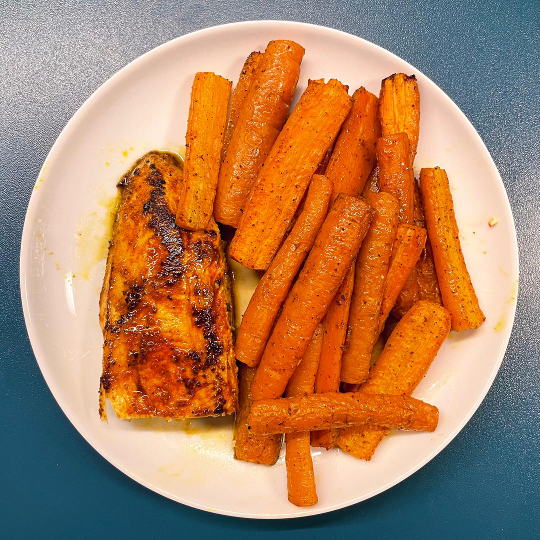 烤胡萝卜沙拉(Red roasted carrots)