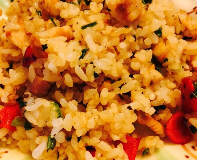 超好吃蒜香鸡胸炒饭!的做法