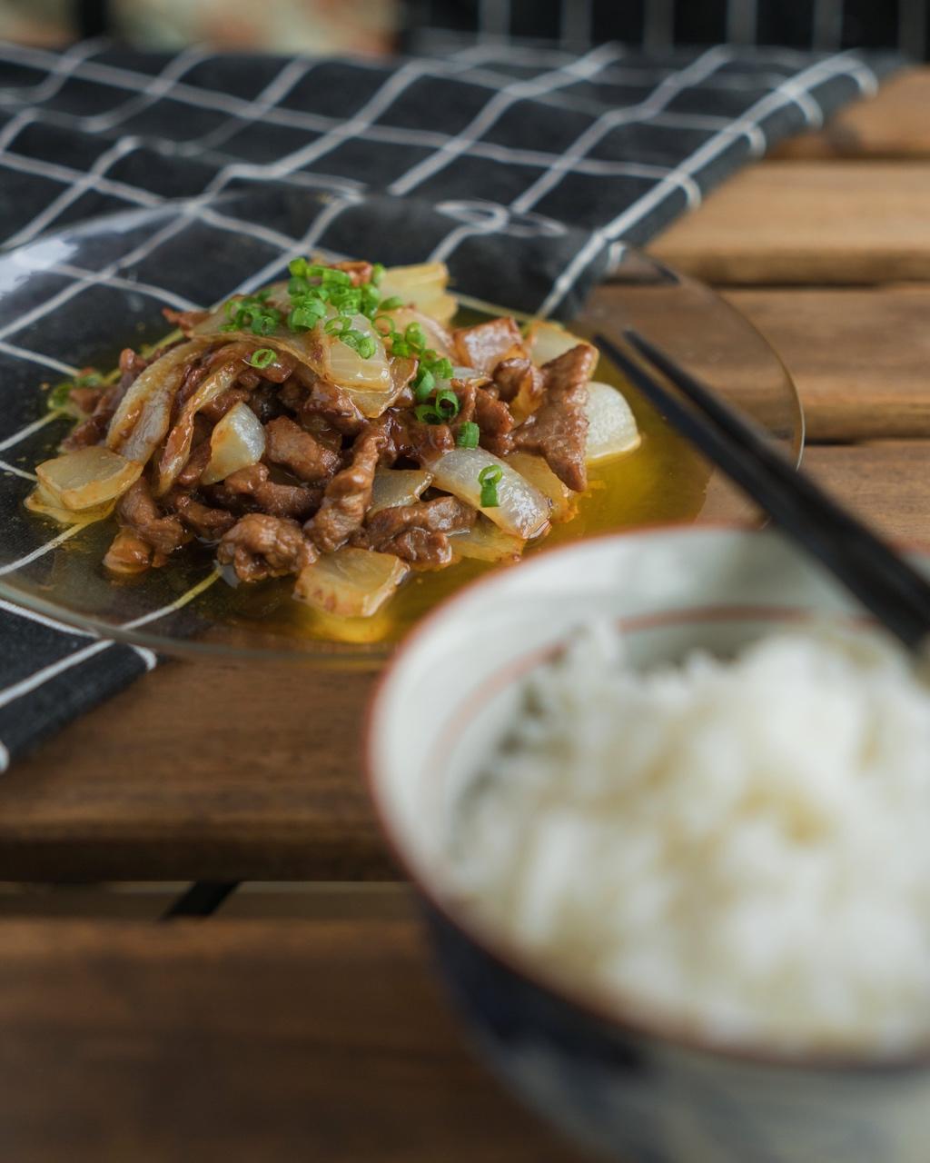 洋葱炒牛肉