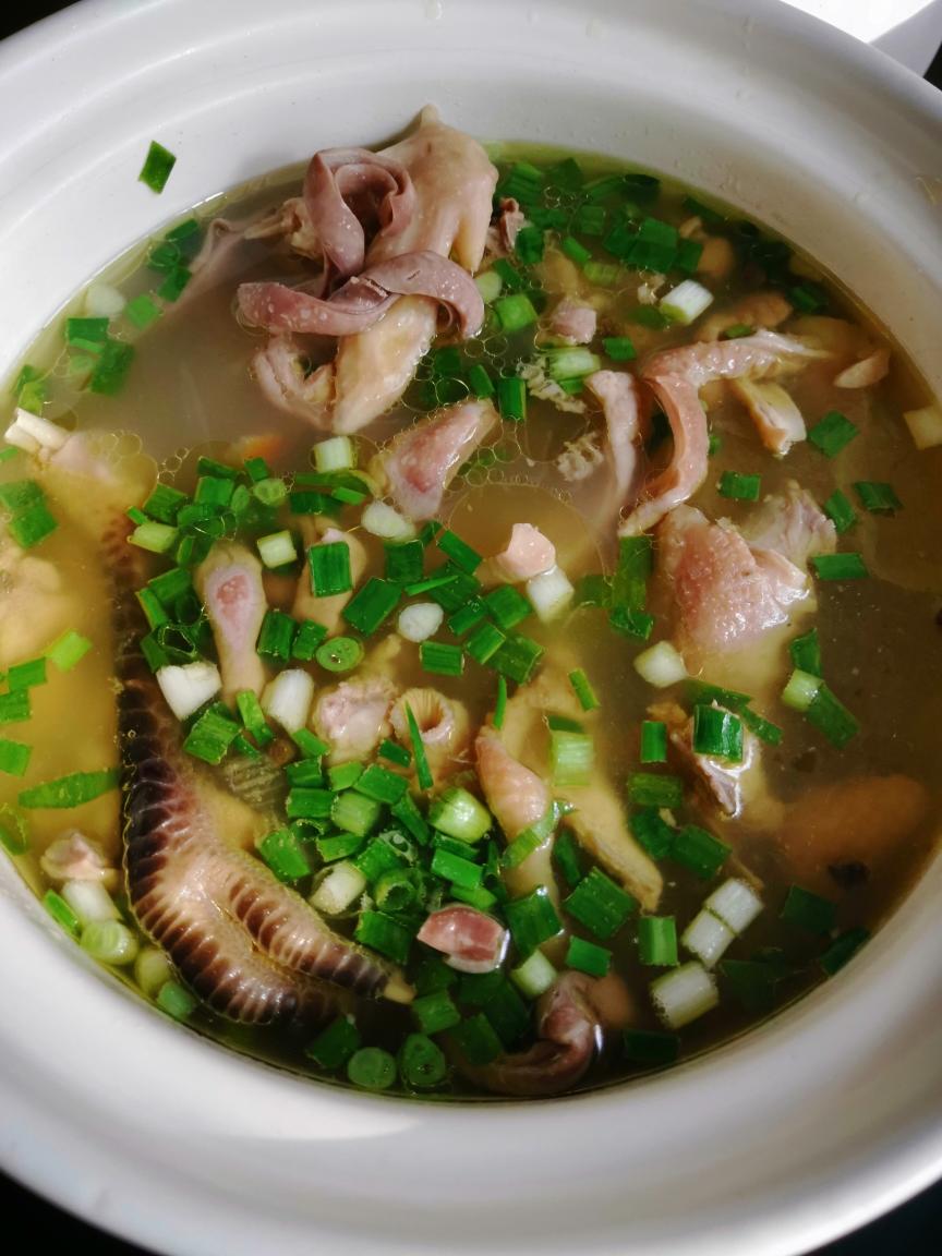 让人温暖的胡椒猪肚鸡