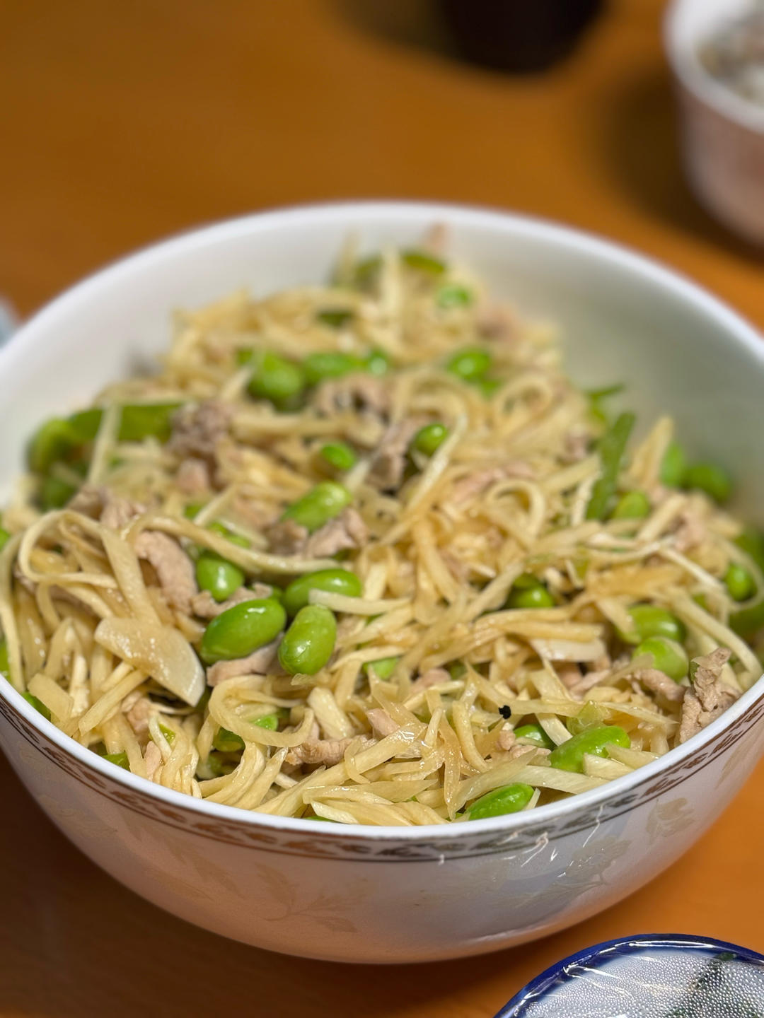 茭白青椒肉丝炒毛豆