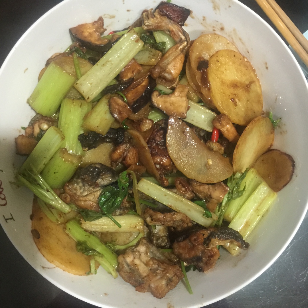 干锅牛蛙