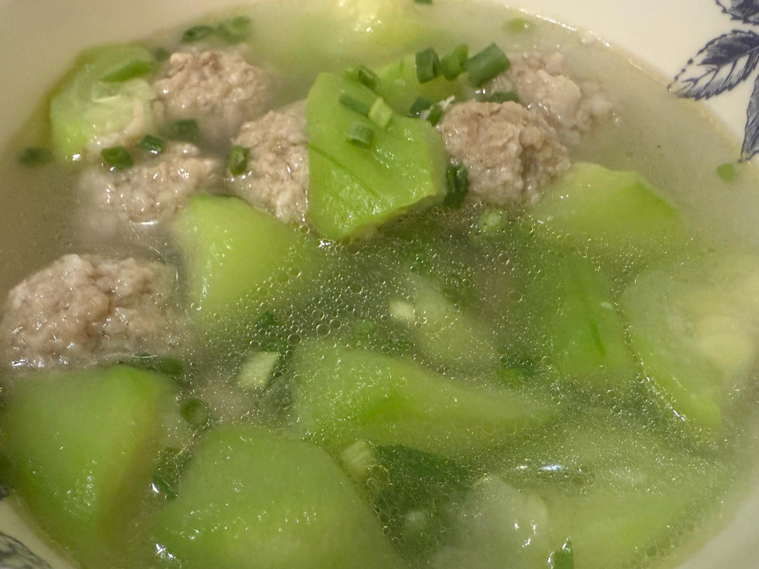 丝瓜肉丸汤