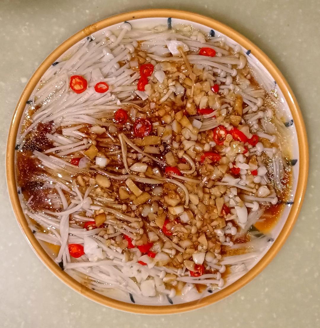 蒜蓉蒸金针菇